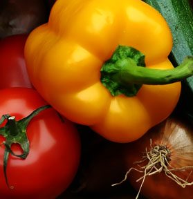 Verse paprika, tomaat en ui